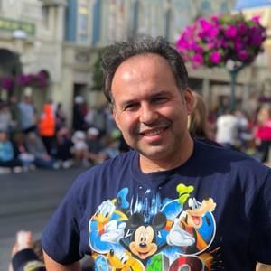 Meet your Posher, Halil